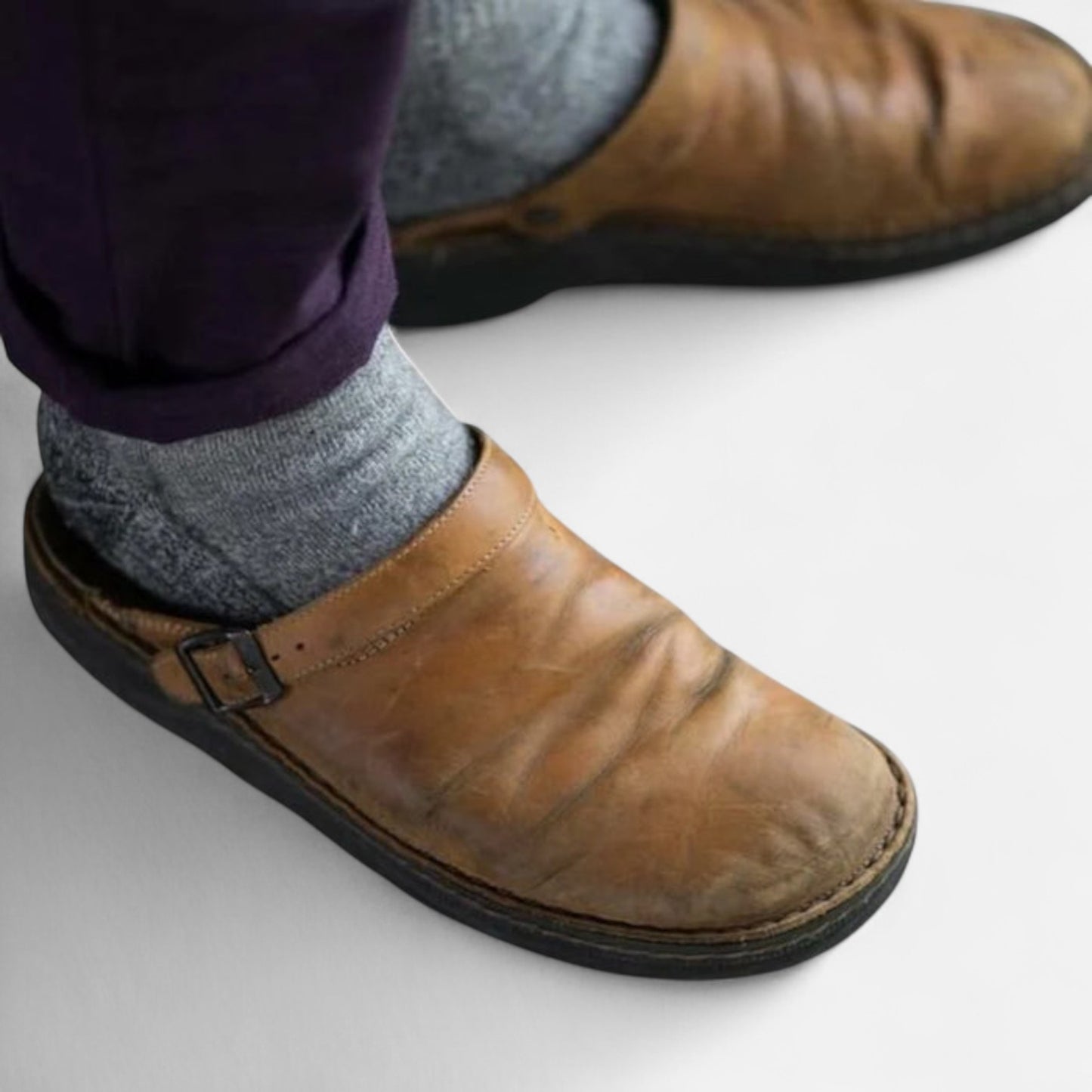 Vivellamode | Unisex Orthopaedic Leather Shoes – Comfortable Slippers for All-Day Support